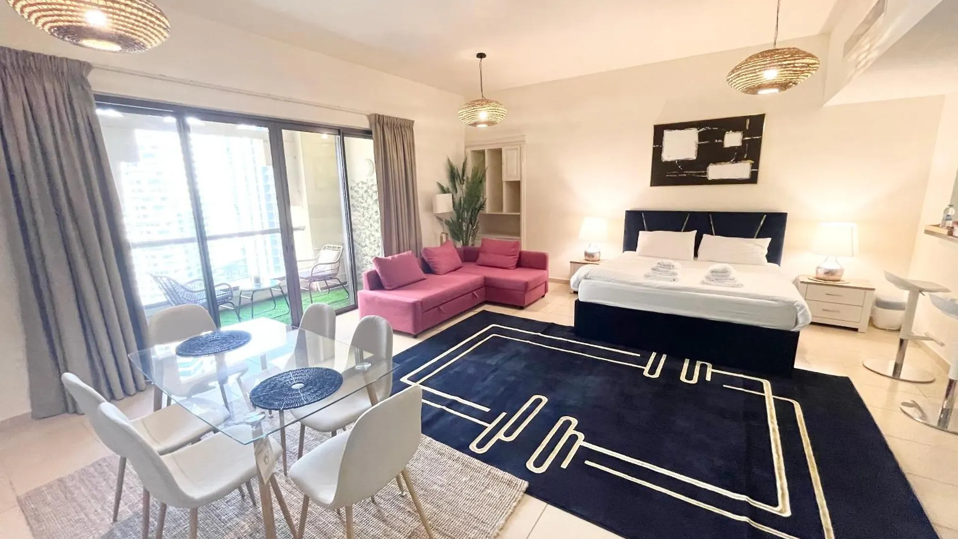 Charming Spacious Studio Apartment In The Heart Of Jbr By Sweet Homes Dubai Holiday home